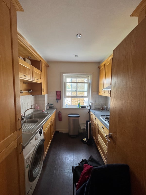 Room Brockham Street in Greater London