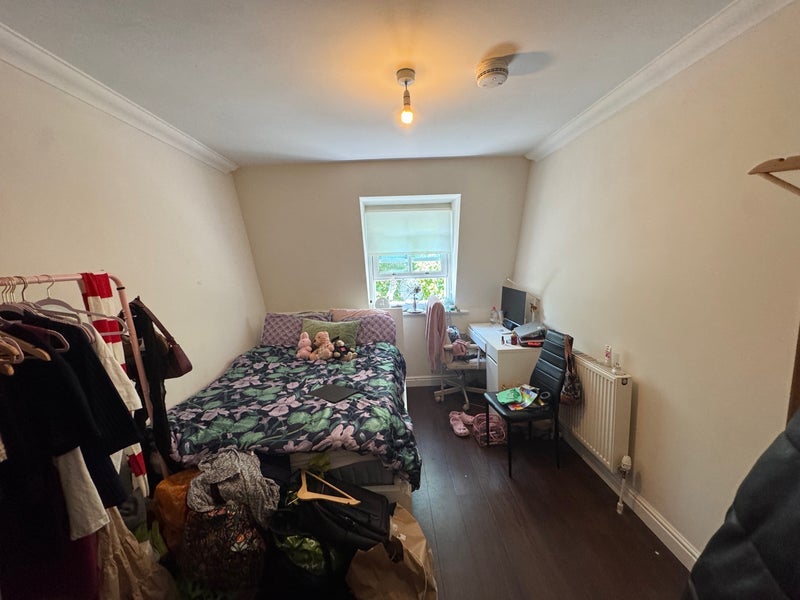 Room Brockham Street in Greater London