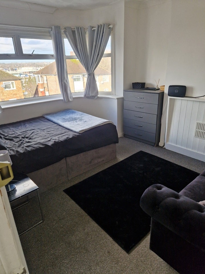 Room Gainsford Road in Southampton