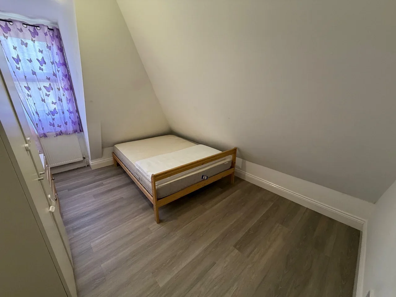 Flat Finchley Lane in Greater London
