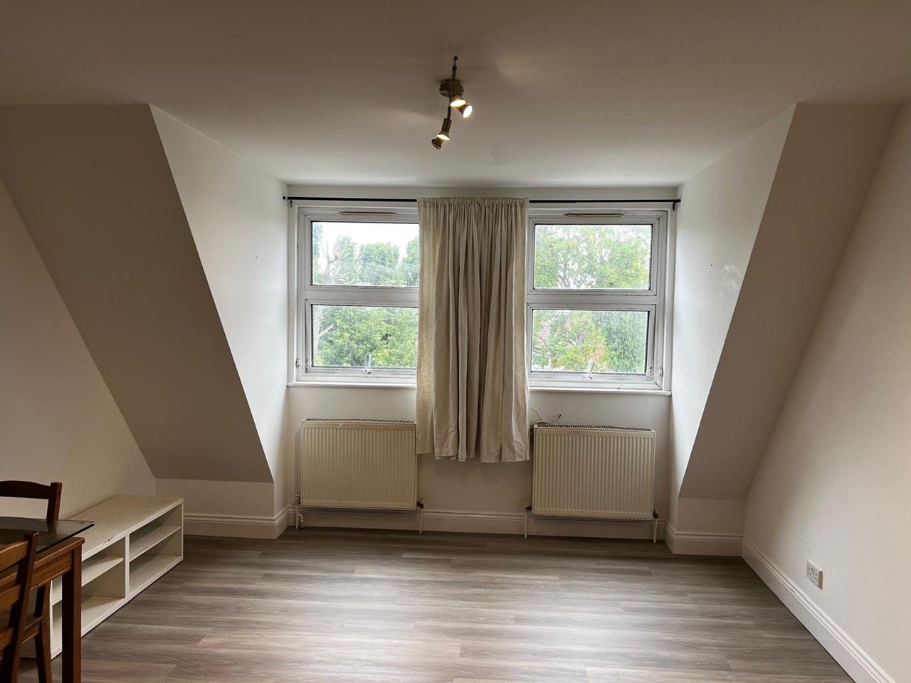 Flat Finchley Lane in Greater London