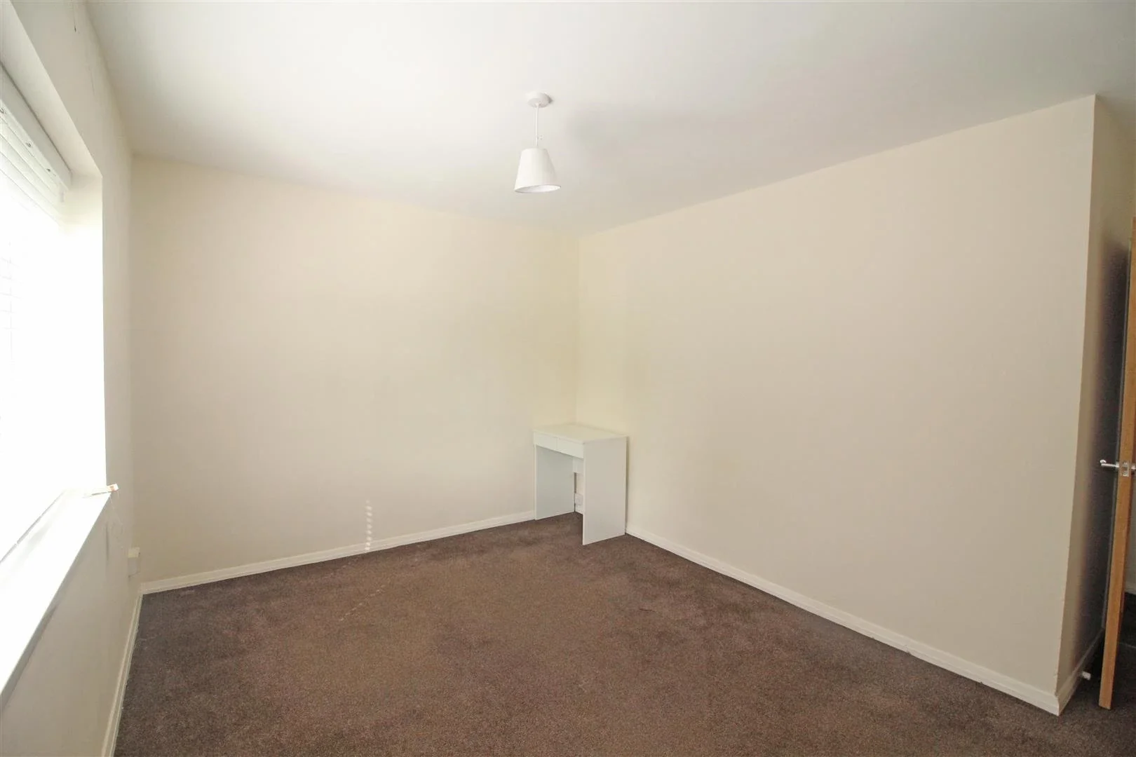 Flat Cathays Terrace in Cardiff