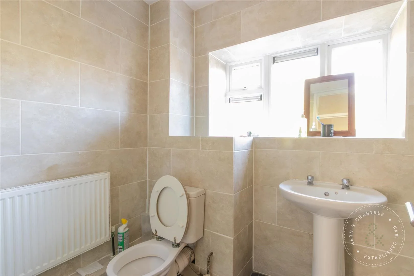 Flat Cathays Terrace in Cardiff