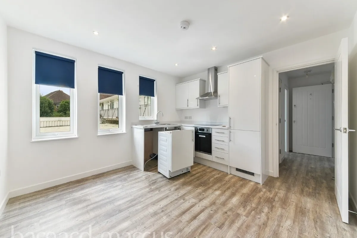 Flat Lodge Road in Greater London