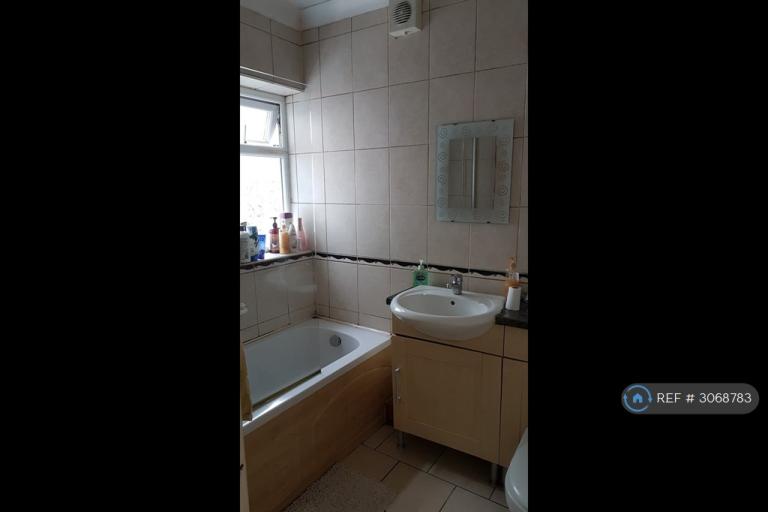 Room Albany Road in Gorleston-on-Sea