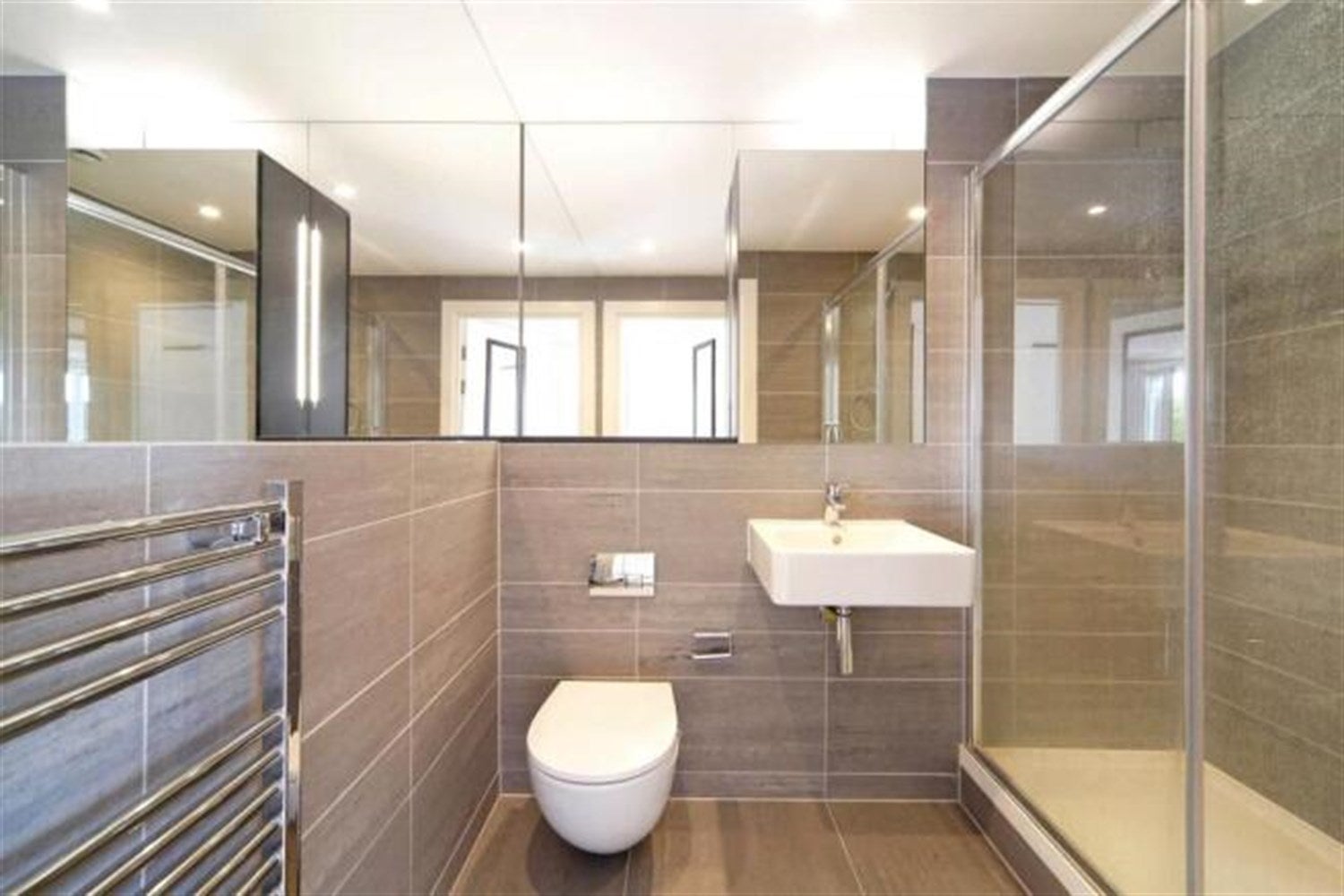 Flat Conington Road in London