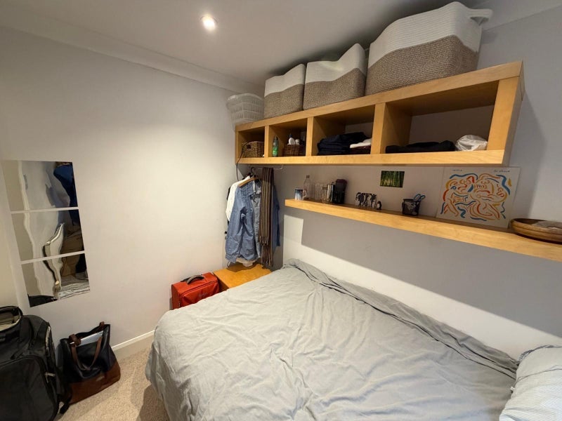 Room Sherbrooke Road in Greater London