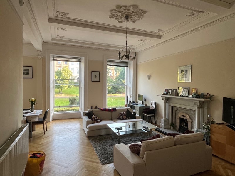 Room Woodside Place in Glasgow