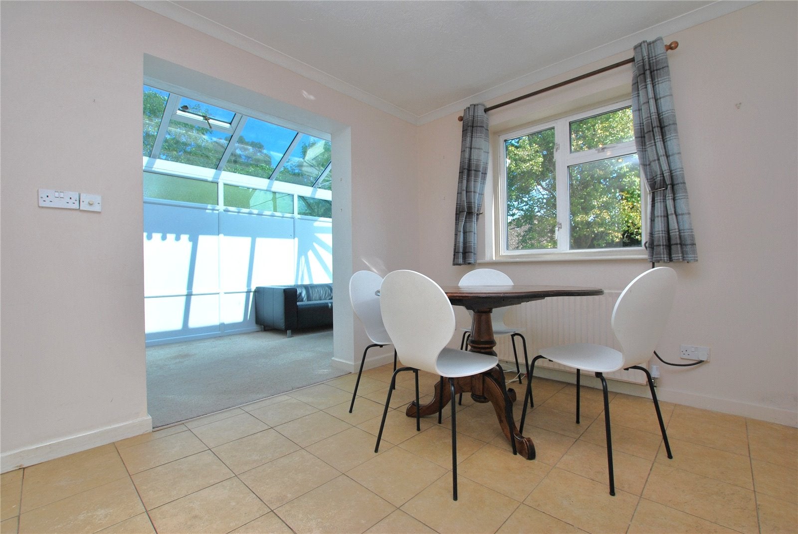 House Southway in Guildford