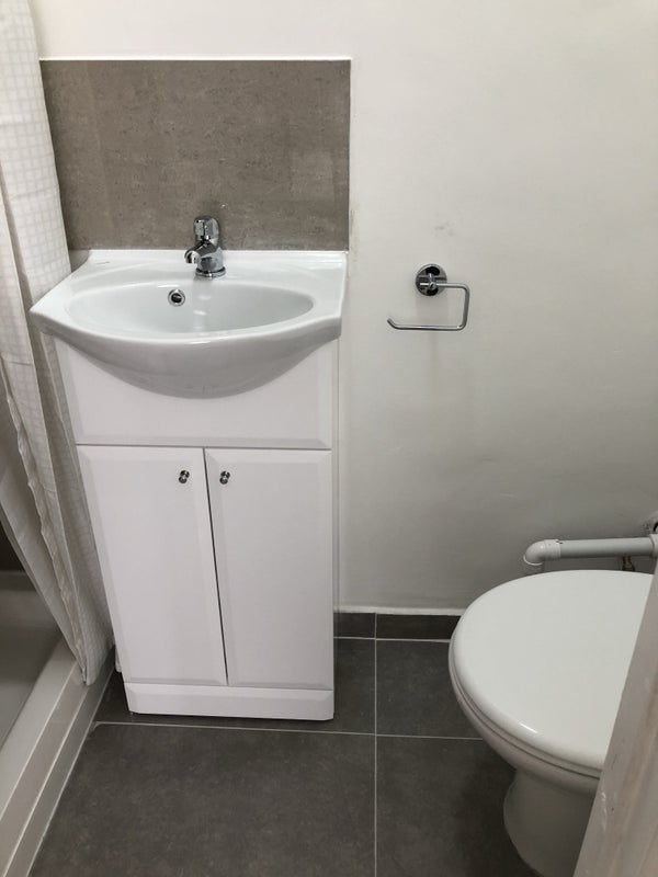 Room Cranbrook Park in Greater London