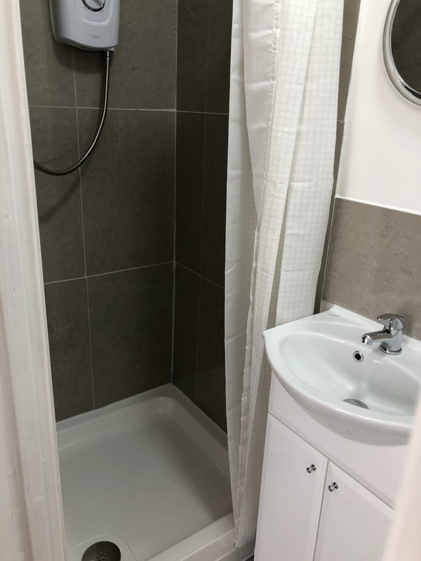 Room Cranbrook Park in Greater London