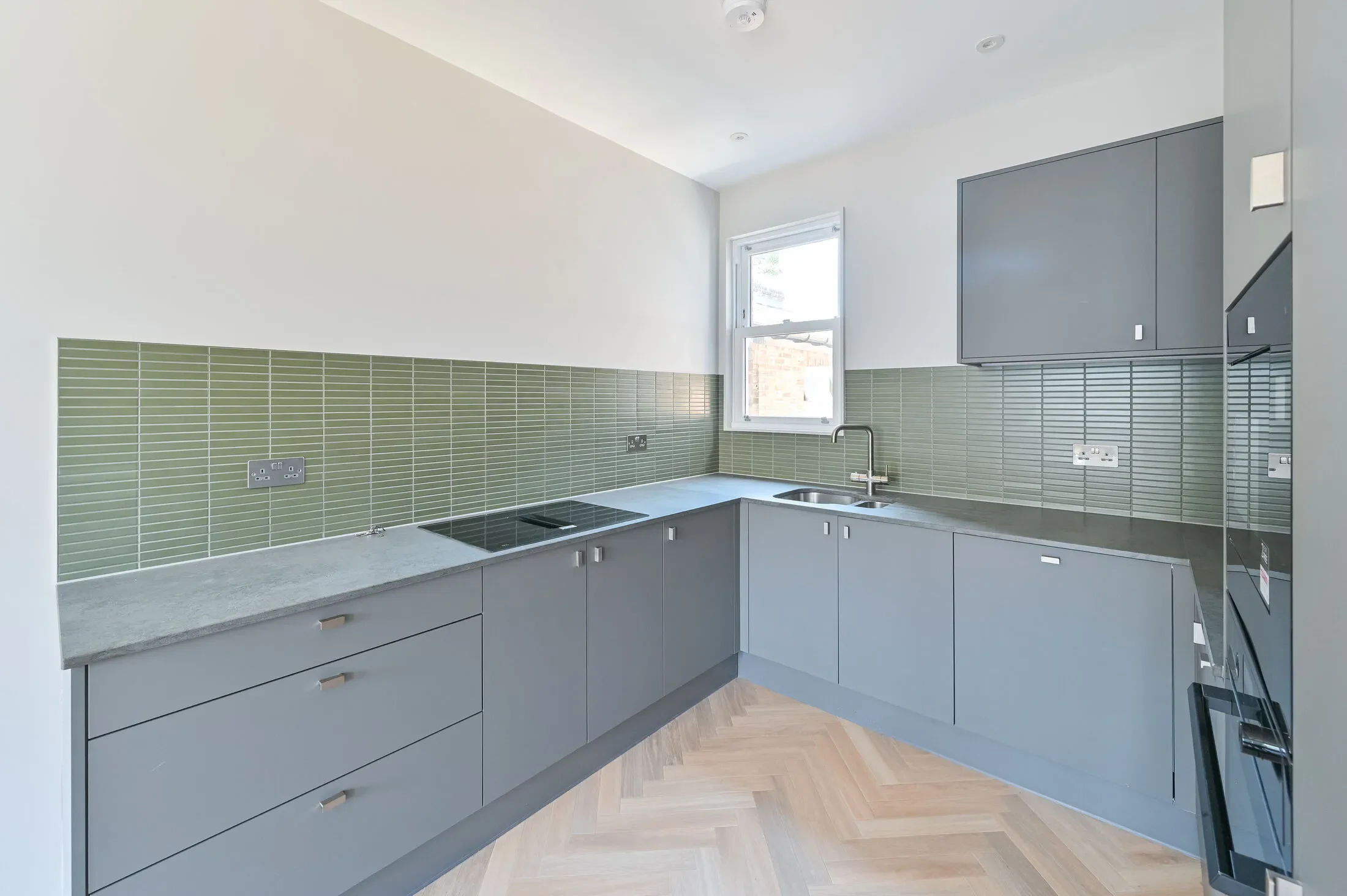 Flat Dunstan's Road in Greater London