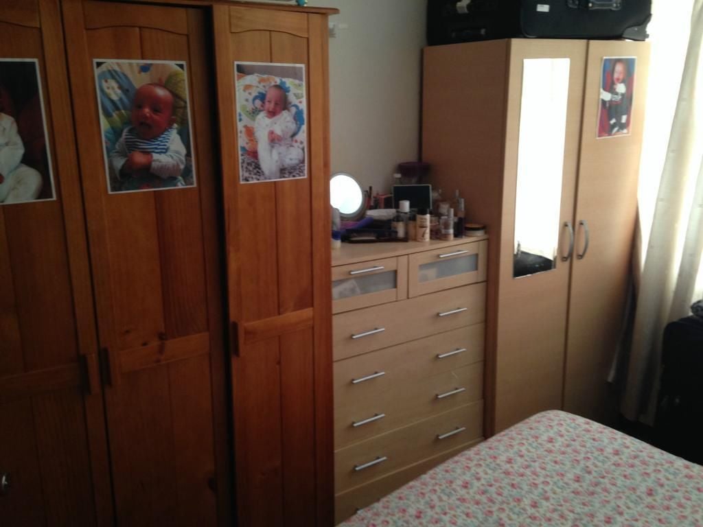 Flat Sandhurst Drive in London