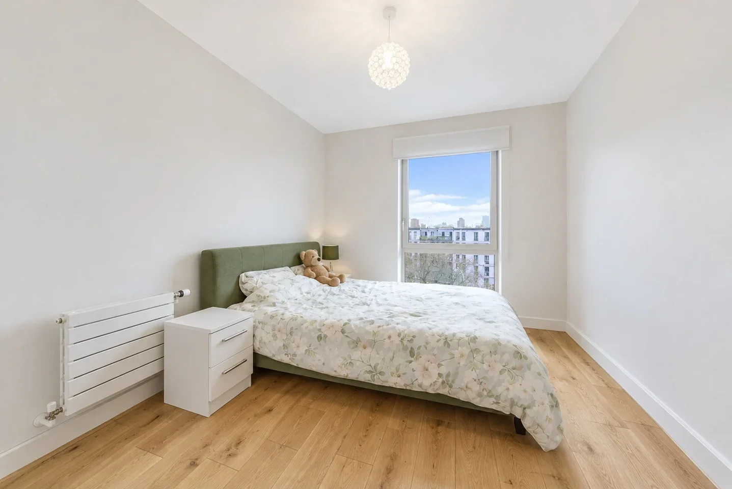Flat Rathbone Market in Greater London