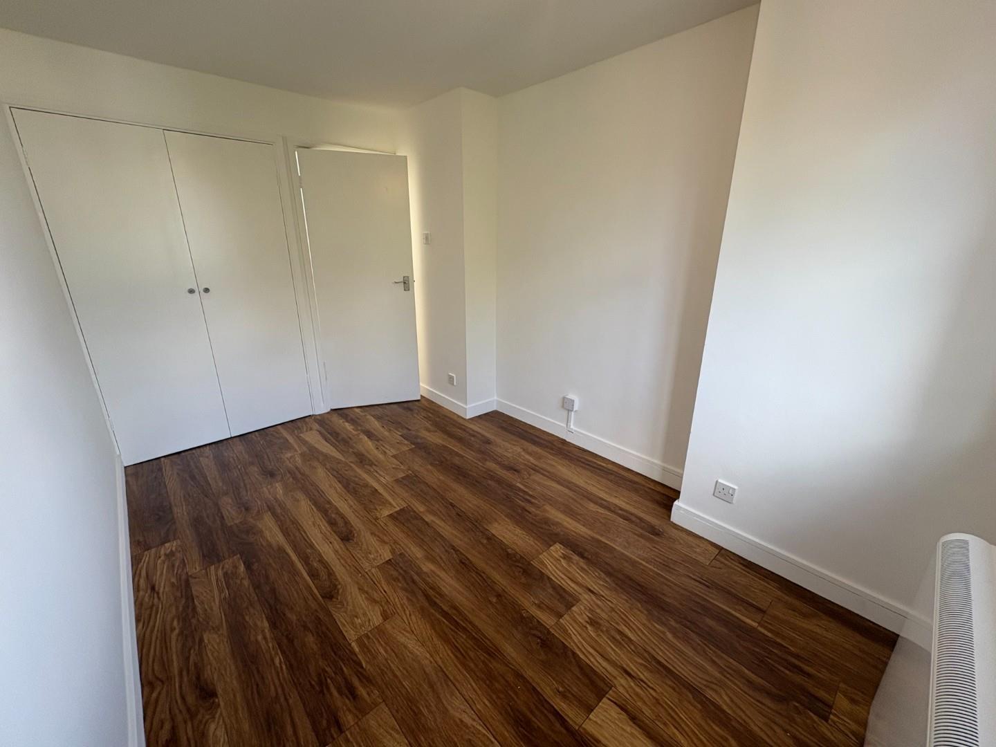 Flat Moyser Road in Greater London