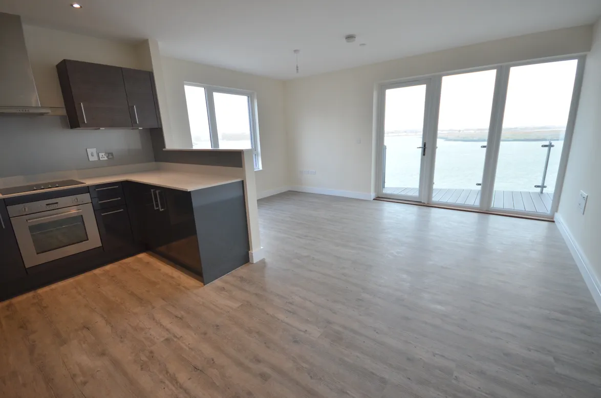 Flat Pearl Lane in Gillingham