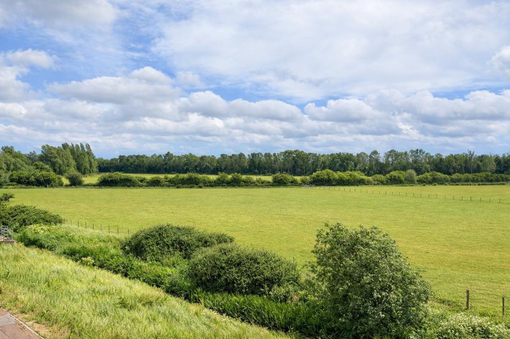 Flat East Stour Way in Ashford