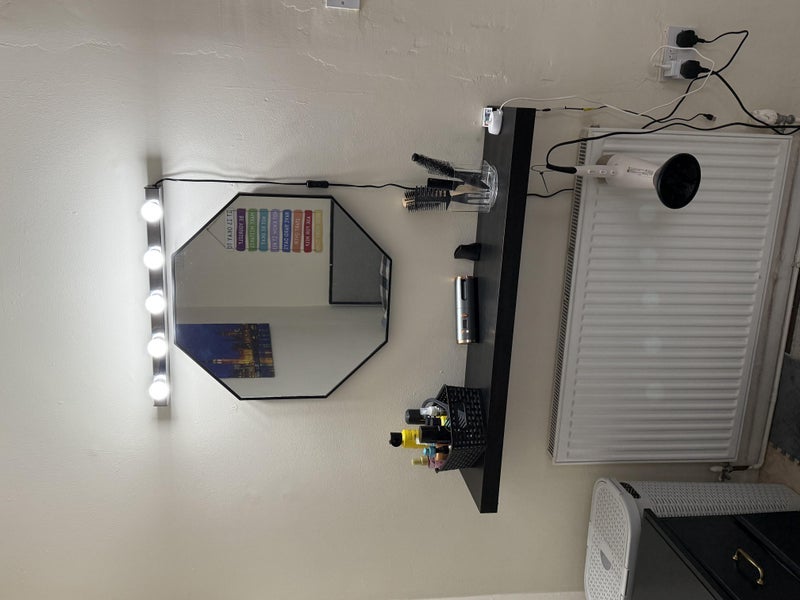 Room Rolling Street in Salford