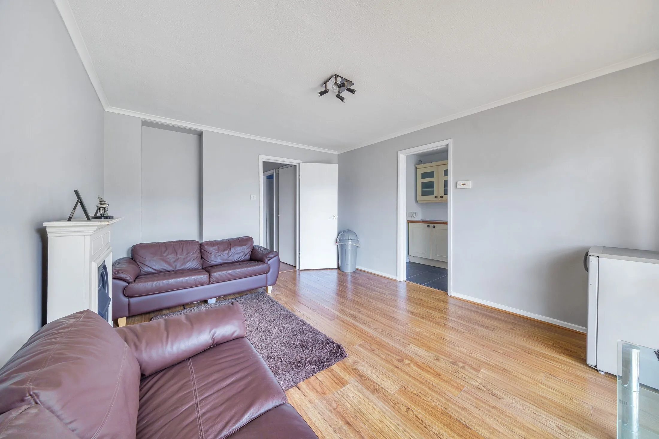 Flat Abbotsleigh Close in Greater London