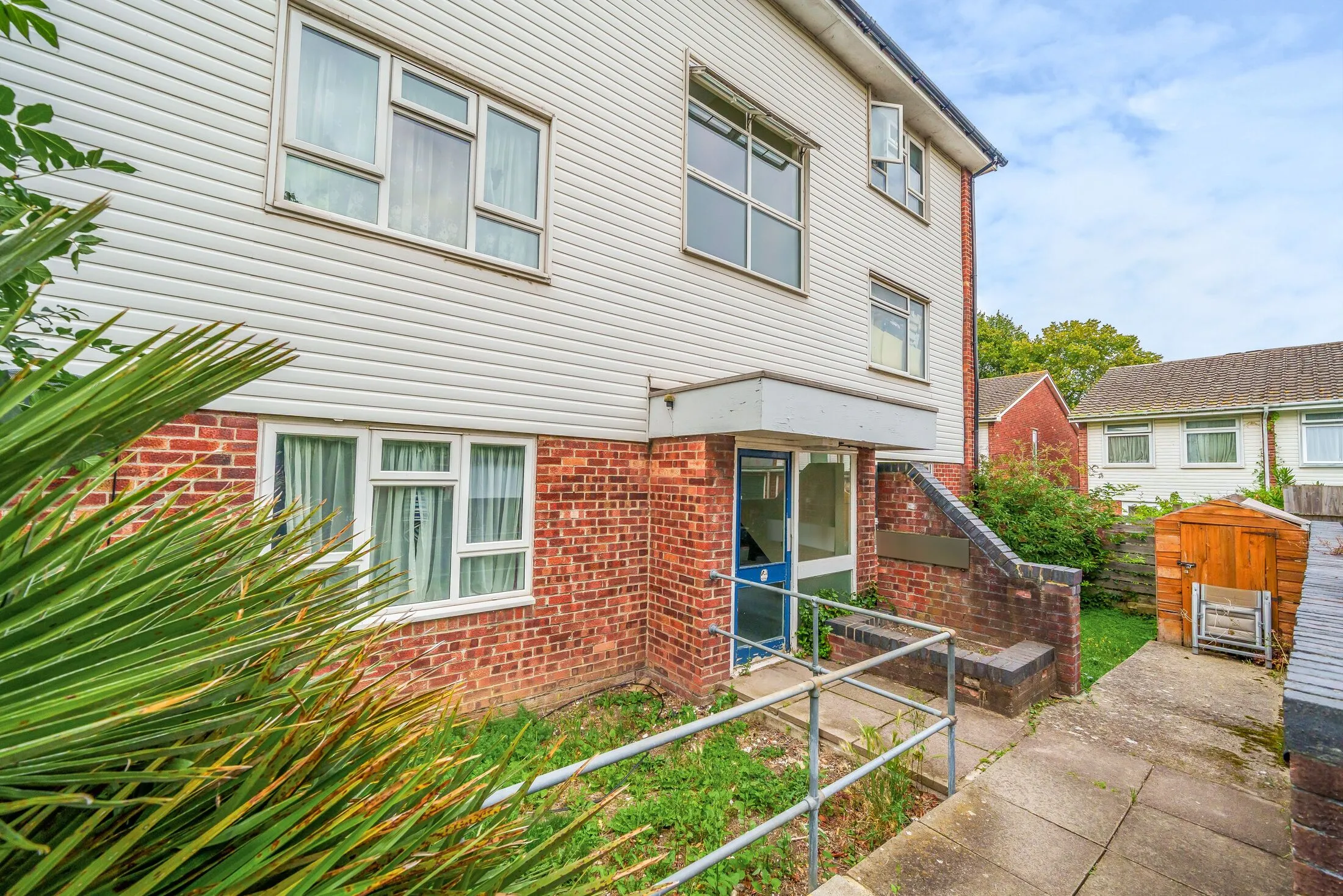 Flat Abbotsleigh Close in Greater London