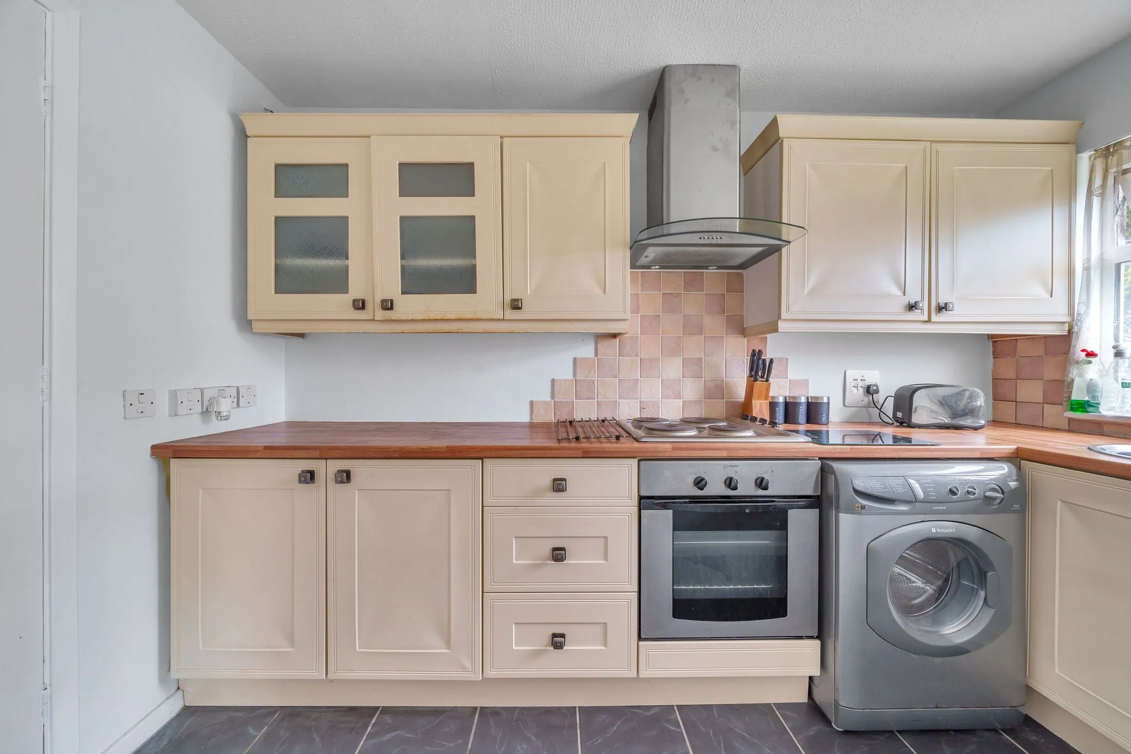 Flat Abbotsleigh Close in Greater London