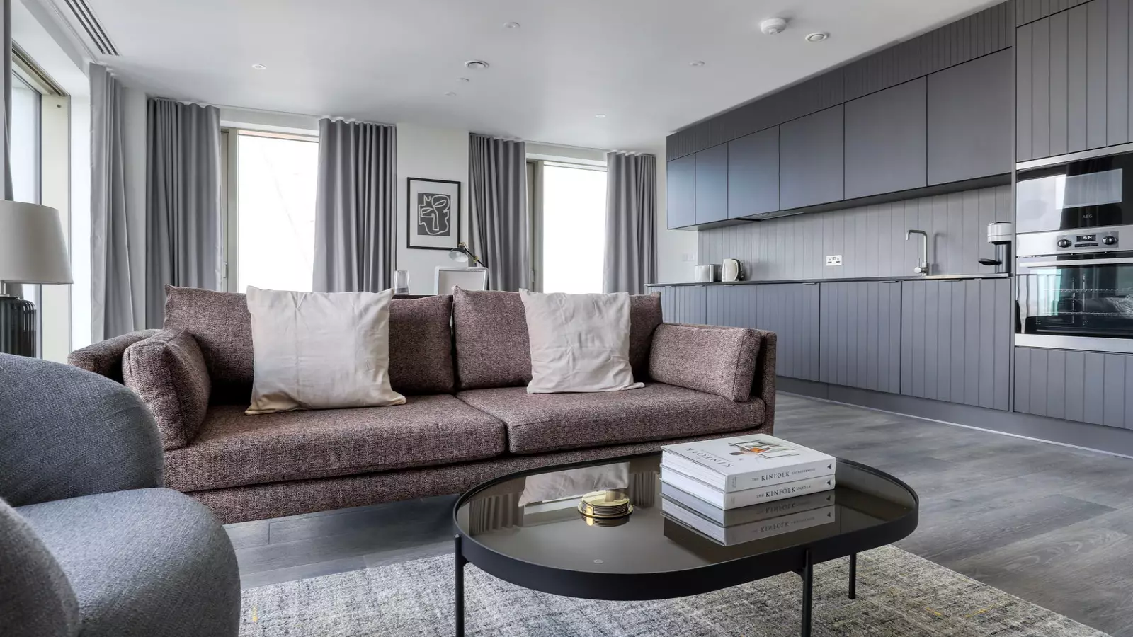 Flat Montfichet Road in Greater London