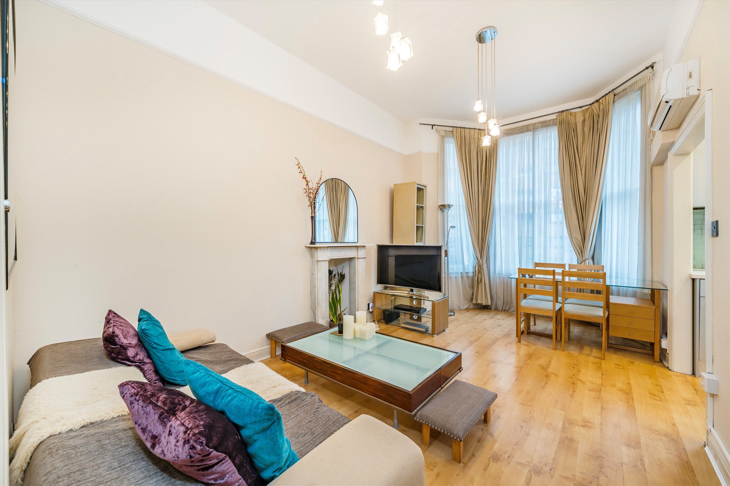 Flat Edith Grove in Greater London