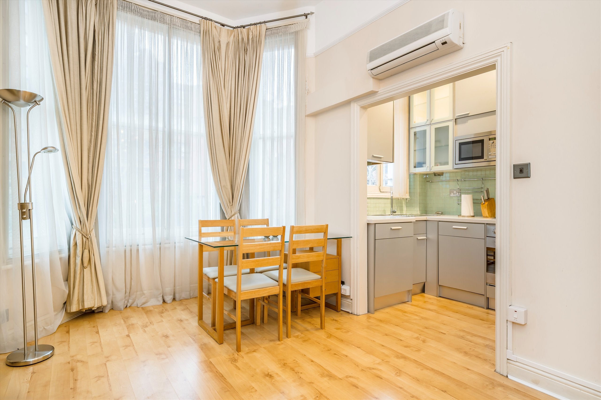Flat Edith Grove in Greater London