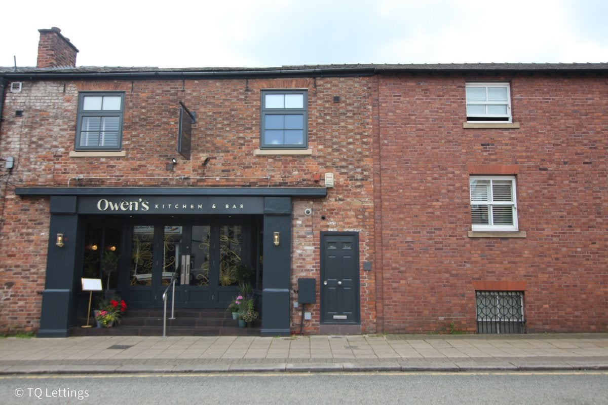 Flat Ashley Road in Trafford
