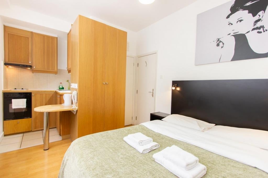 Flat Starcross Street in Greater London