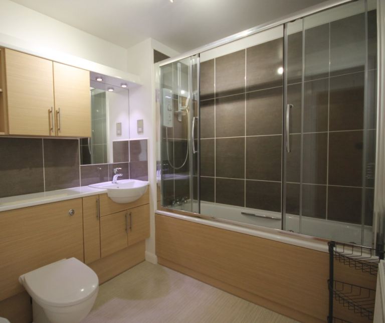 Flat Robertson Avenue in City of Edinburgh
