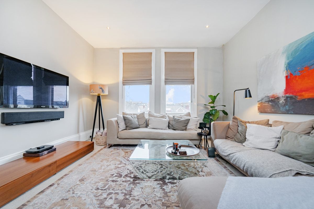 Flat Compayne Gardens in Greater London