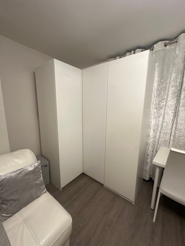 Room Cumberland Street in City of Westminster