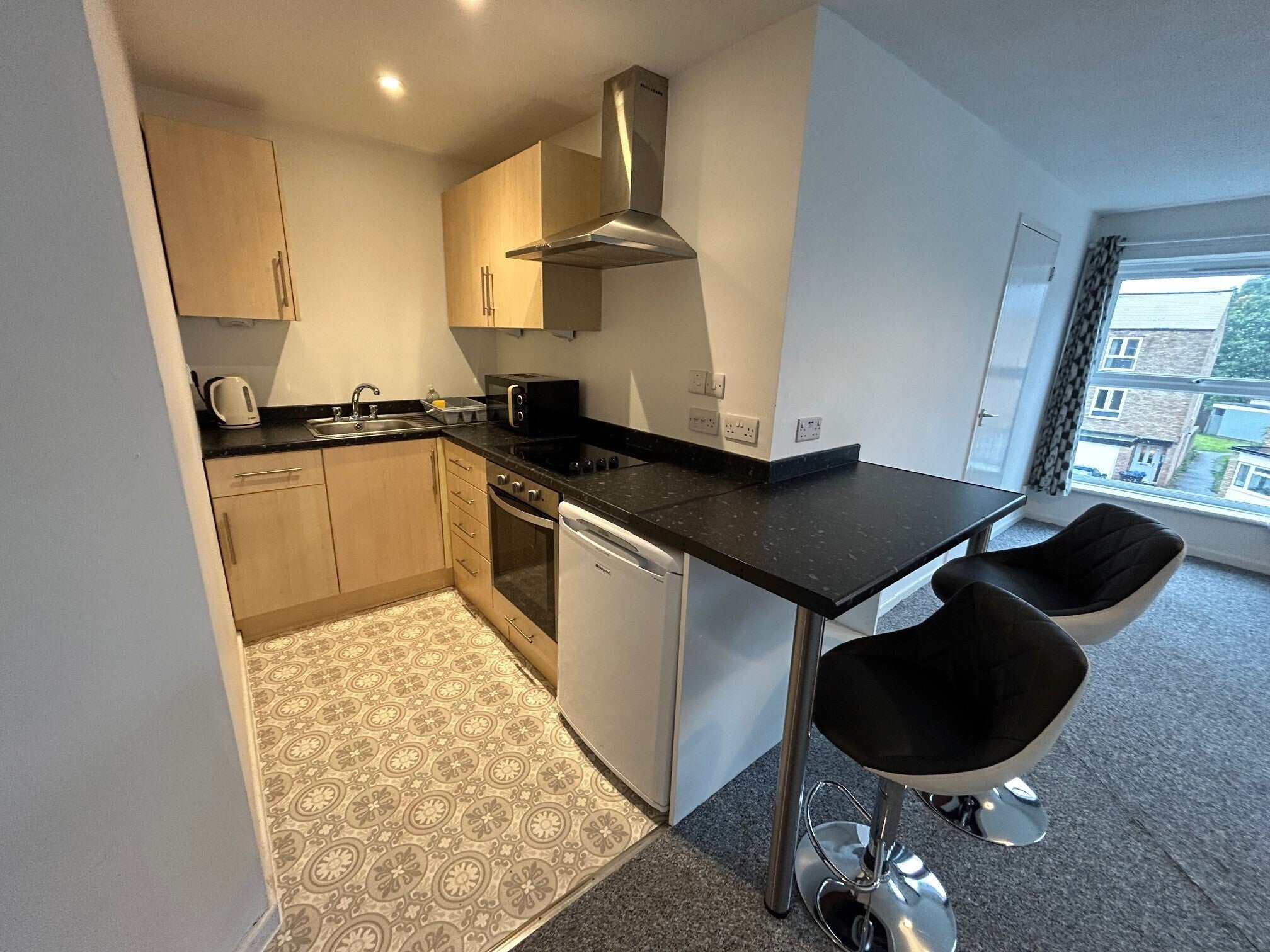 Flat Barton Crescent in Royal Leamington Spa