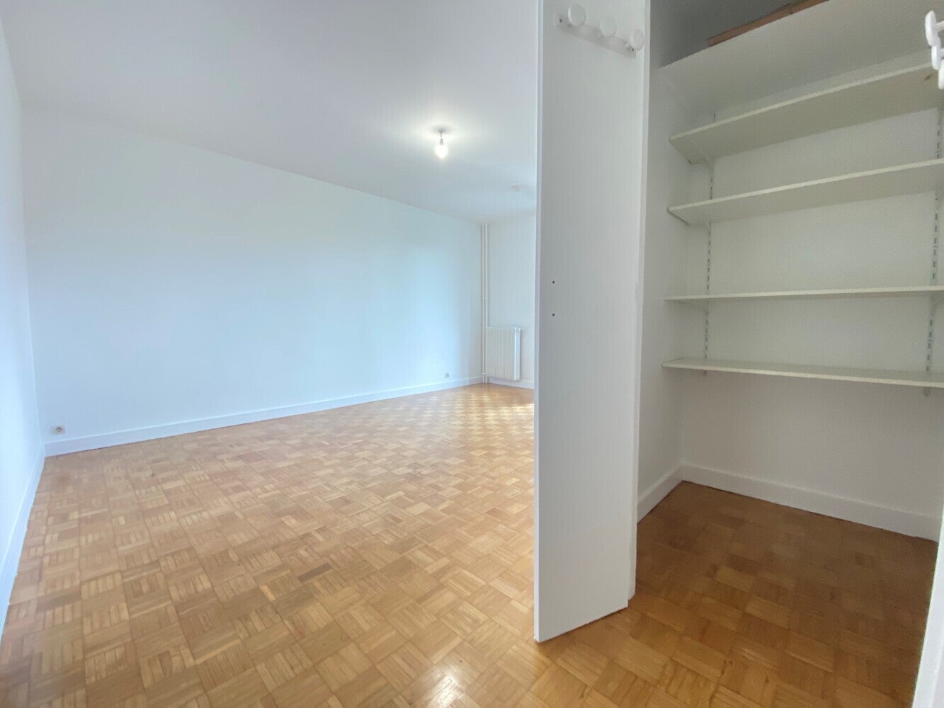 Chambre Avenue Victor Cresson à Issy-les-Moulineaux