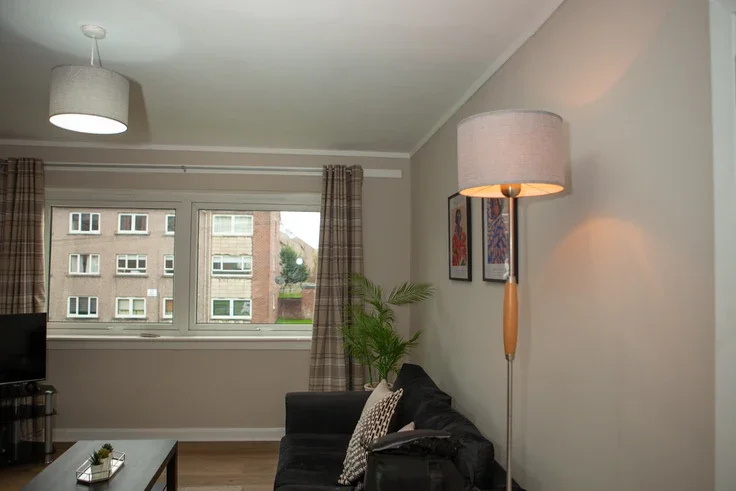 Flat Millburn Road in Renfrew