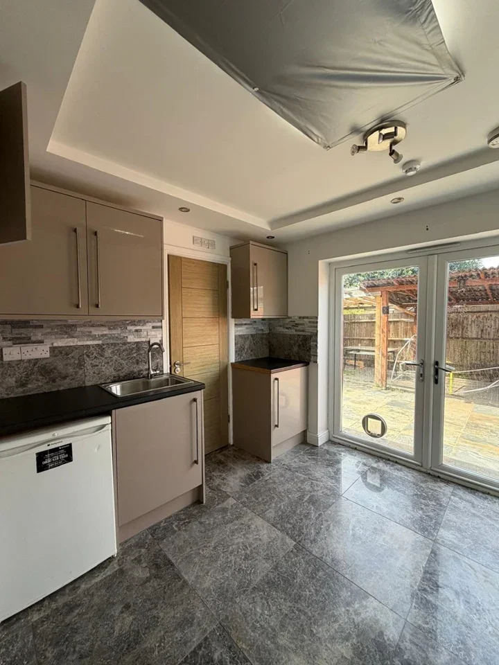 Flat Tavistock Avenue in St Albans