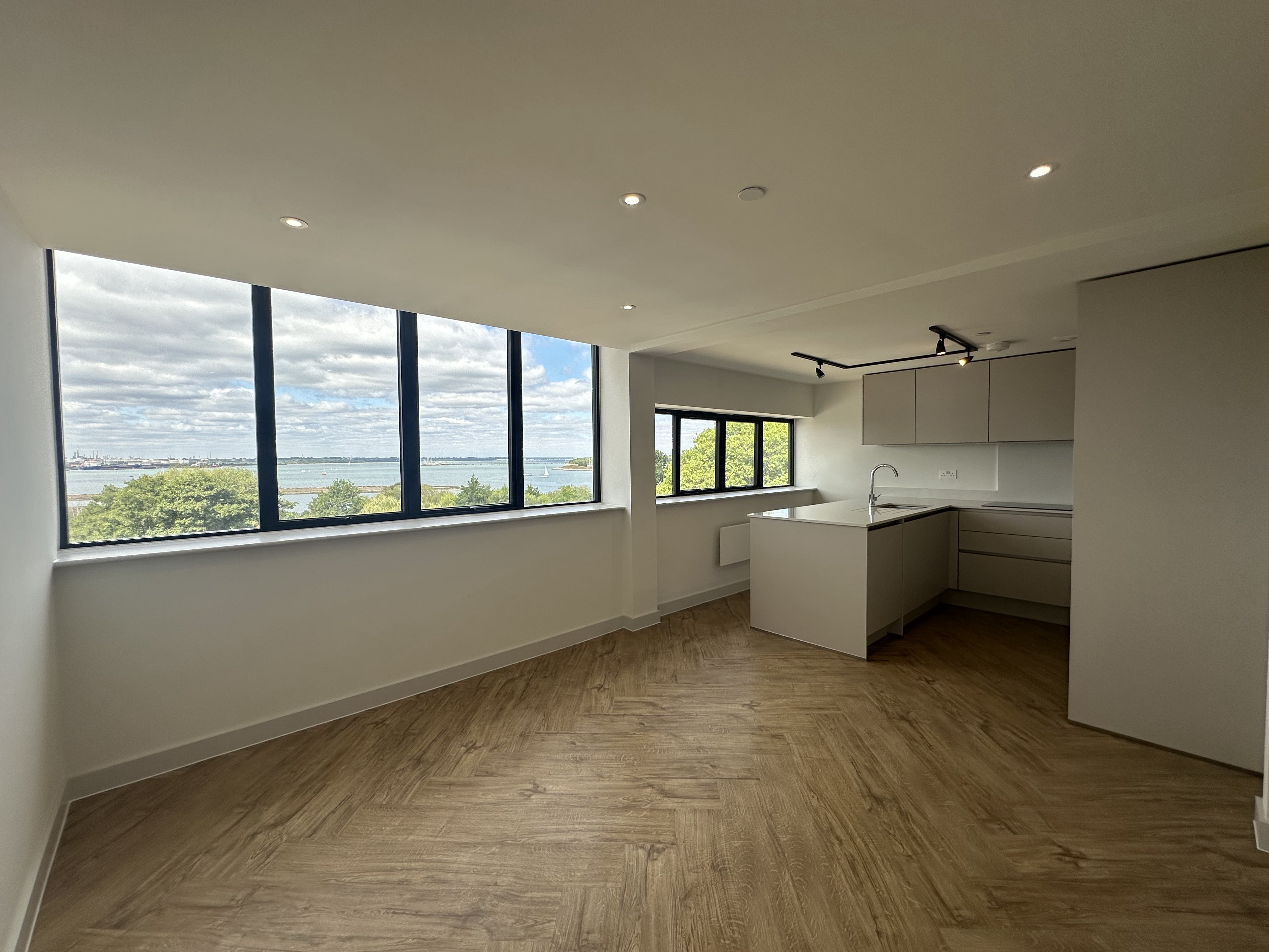 Flat Newtown Road in Fareham