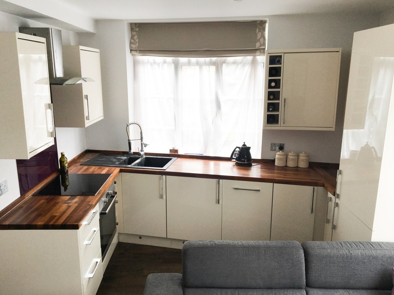 Flat Willesden Lane in Greater London