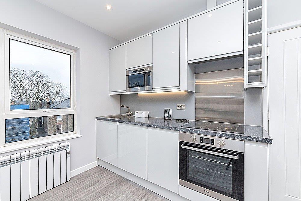 Flat Granville Park in Greater London