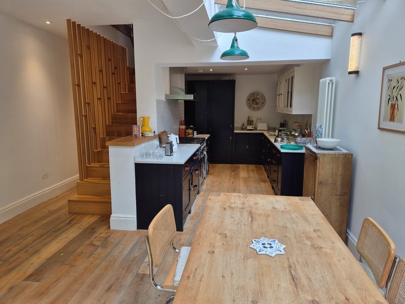 Room Elderfield Road in Greater London