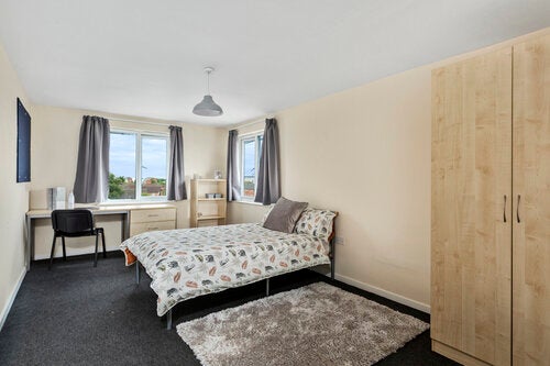 Room Faraday Road in Nottingham