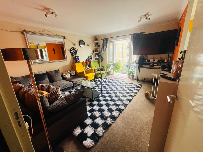 Room Essex Road in Greater London