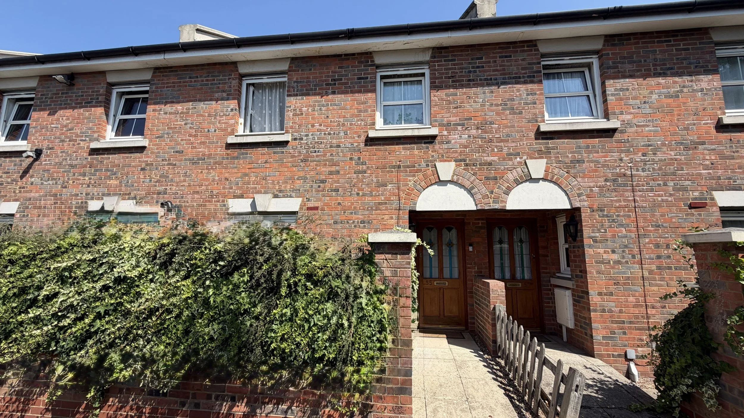 House Waterloo Road in Epsom and Ewell