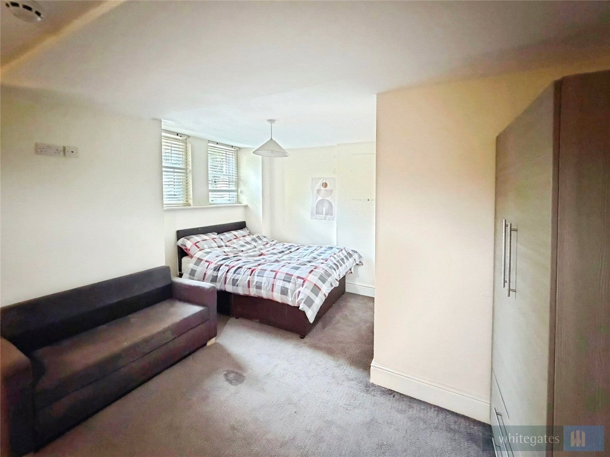 Flat Croxteth Drive in Liverpool