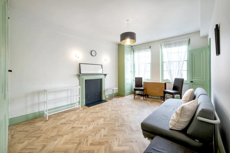 Flat Queensway in City of Westminster