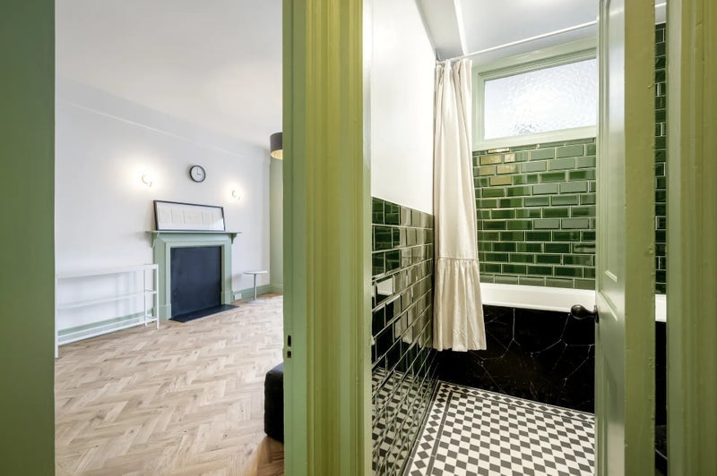 Flat Queensway in City of Westminster