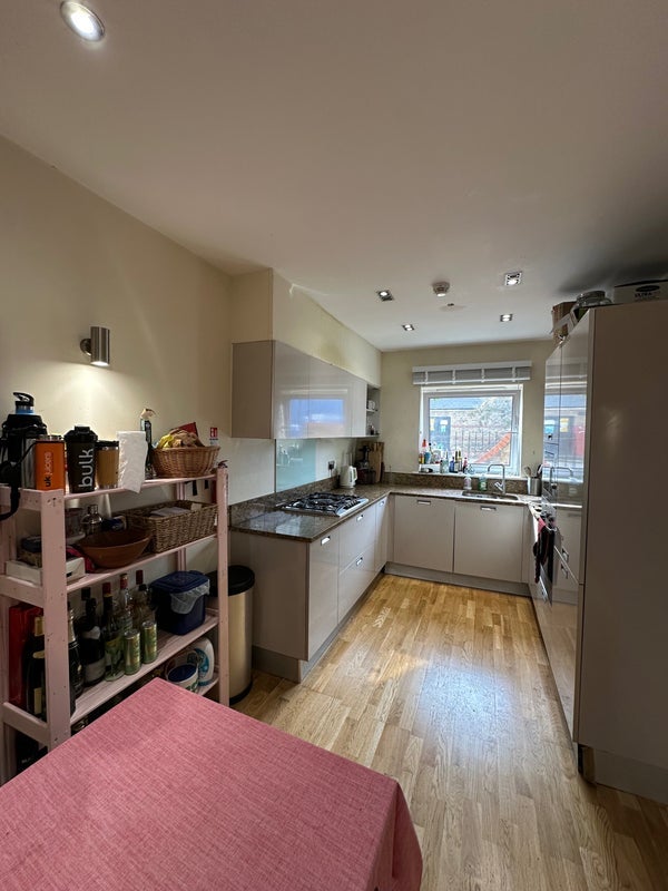 Room Hertford Road in Greater London
