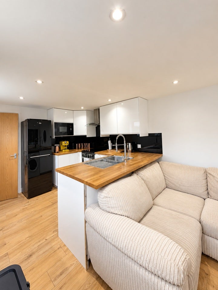 Flat Hatfield Road in St Albans