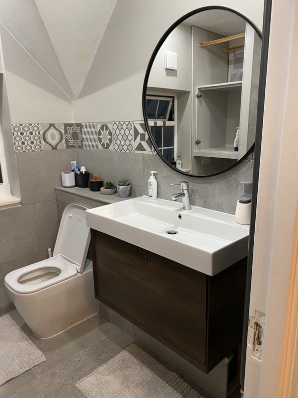 Room Avalon Road in Greater London